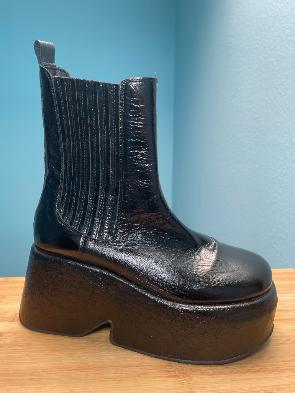Free People Disco Days Black Patent Leather Platform Boots Y2K Style Sz 38 7.5